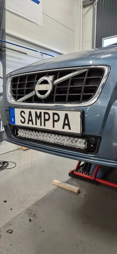 Ledramp på en Volvo V70